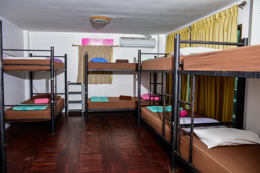 The Wanderlust Hostel Ko Pha Ngan Exterior photo